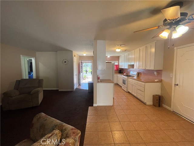 Detail Gallery Image 7 of 23 For 1380 Teakwood, Hemet,  CA 92543 - 2 Beds | 2 Baths