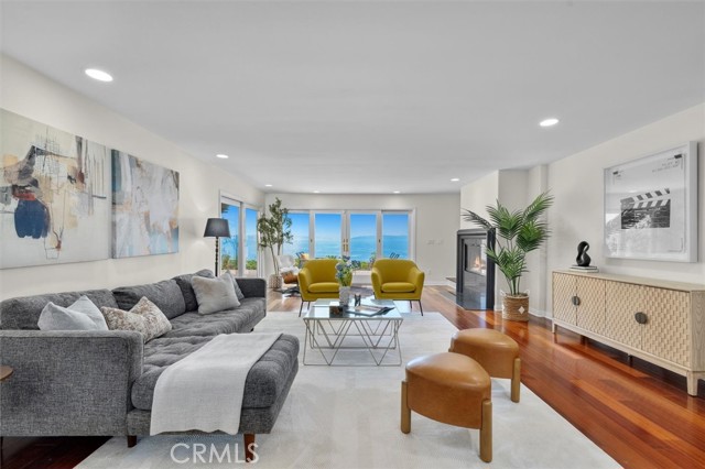 3550 Coolheights Drive, Rancho Palos Verdes CA: https://media.crmls.org/medias/e0c2c70c-03e6-4564-adec-7c015f9c1c3d.jpg