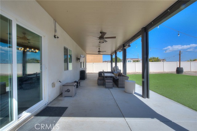 29428 Bamboo Court, Winchester CA: https://media.crmls.org/medias/e0c3041b-81ad-4a7b-9c96-20eae7401f17.jpg