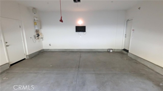 15807 Moonflower Avenue, Chino CA: https://media.crmls.org/medias/e0c34e4f-1b73-446c-80d3-a54af66044ca.jpg