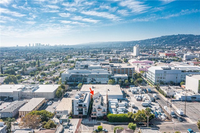 Detail Gallery Image 19 of 27 For 945 N Hudson Ave #104,  Los Angeles,  CA 90038 - 2 Beds | 2 Baths