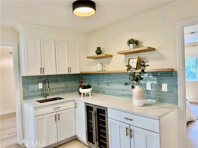 Detail Gallery Image 3 of 16 For 235 Lakepark Dr, Placentia,  CA 92870 - 2 Beds | 2 Baths
