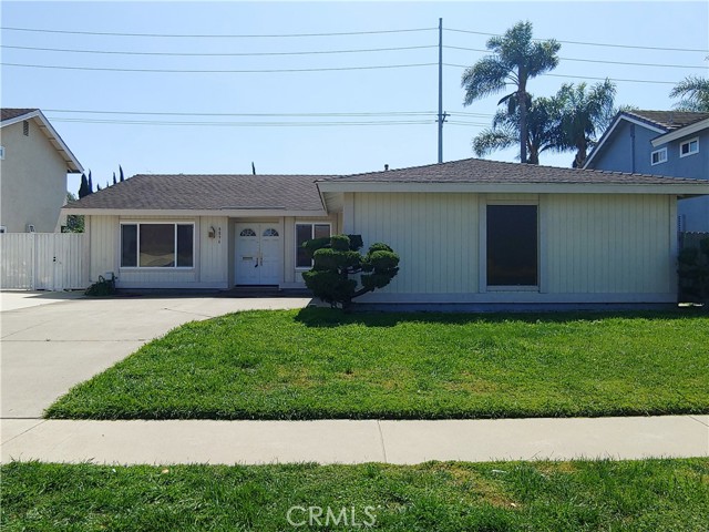 8896 Salmon Ave, Fountain Valley, CA 92708