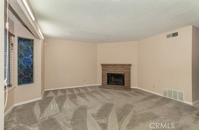 4676 E Alamos Avenue #118, Fresno, CA, 93726 4676 E Alamos Avenue #118, Fresno, CA, 93726