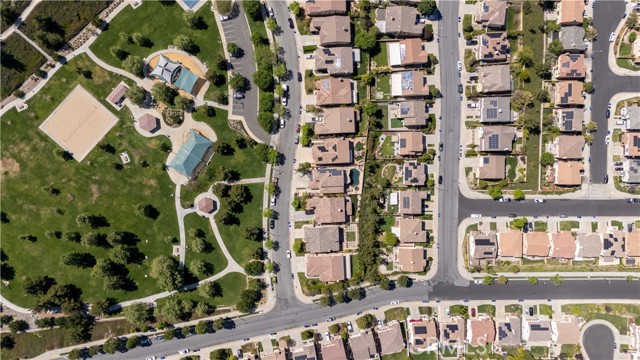 Detail Gallery Image 33 of 33 For 17425 Honey Maple, Canyon Country,  CA 91387 - 4 Beds | 3 Baths