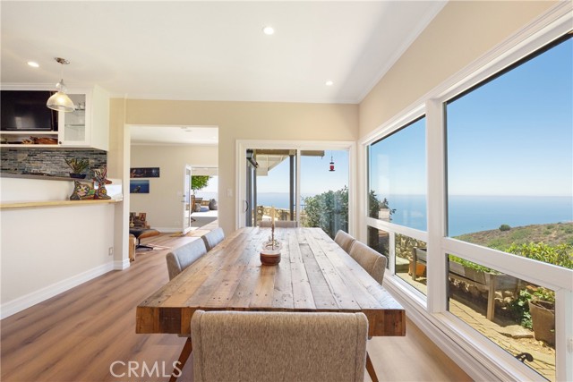 3666 Greve Drive, Rancho Palos Verdes CA: https://media.crmls.org/medias/e0c550fe-4819-4dbb-ba2f-fbe550b3937d.jpg