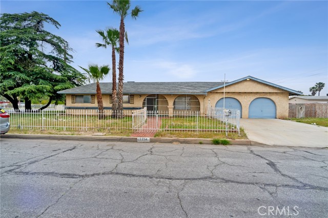 Detail Gallery Image 1 of 29 For 17714 Valencia Ave, Fontana,  CA 92335 - 3 Beds | 2 Baths