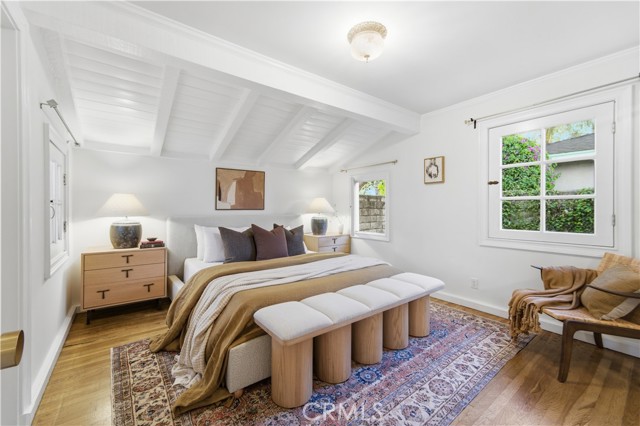 Detail Gallery Image 16 of 35 For 5232 Woodman Ave, Sherman Oaks,  CA 91401 - 3 Beds | 2 Baths