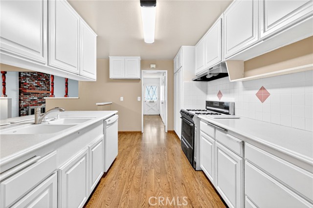 Image 15 of 53 For 13220 Fonseca Ave