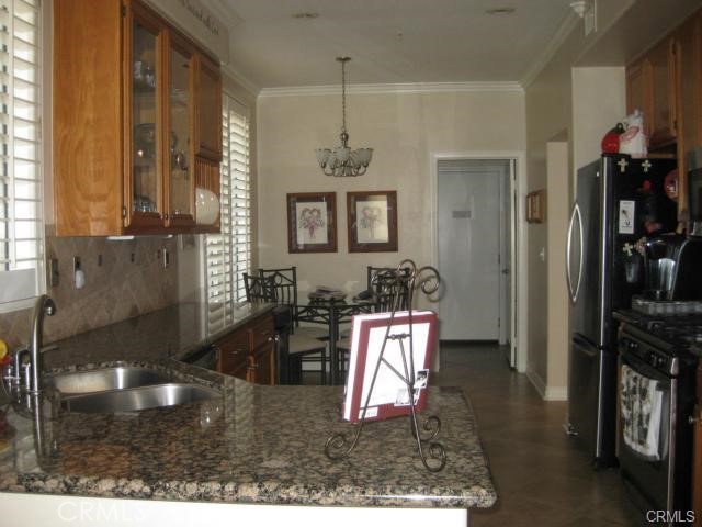 Detail Gallery Image 8 of 14 For 1410 Augusta Dr, Upland,  CA 91786 - 2 Beds | 2/1 Baths