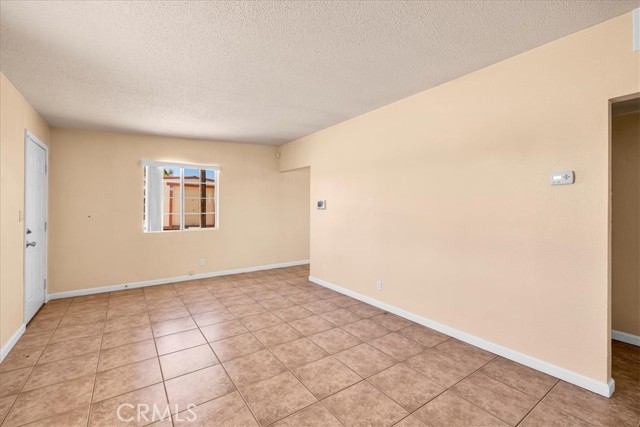 58382 Sunny Sands Drive, Yucca Valley CA: https://media.crmls.org/medias/e0c78490-34b8-4d06-be9e-2a827f6ba5eb.jpg