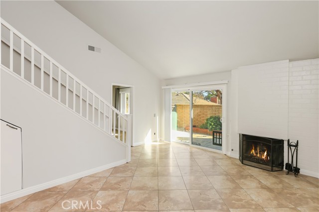 Detail Gallery Image 10 of 36 For 5136 Thorn Tree Ln, Irvine,  CA 92612 - 2 Beds | 2 Baths