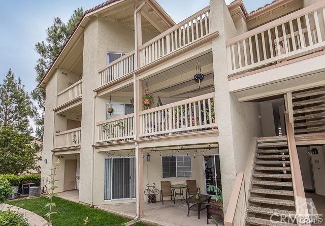 5805 Oak Bend Lane, Oak Park CA: https://media.crmls.org/medias/e0c7e158-7619-4dbf-94d9-47d781be5bf2.jpg