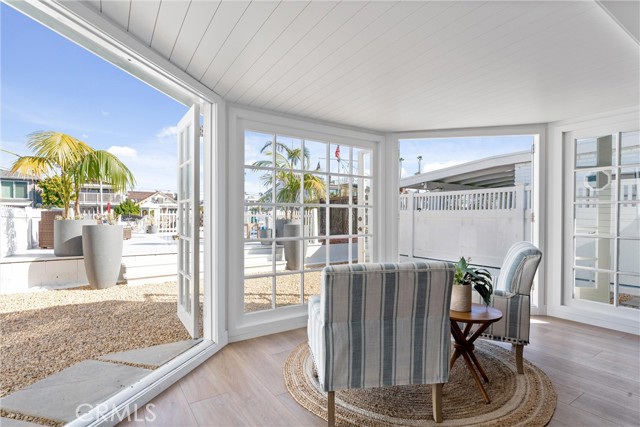 Detail Gallery Image 4 of 25 For 3508 Marcus Ave, Newport Beach,  CA 92663 - 2 Beds | 1 Baths