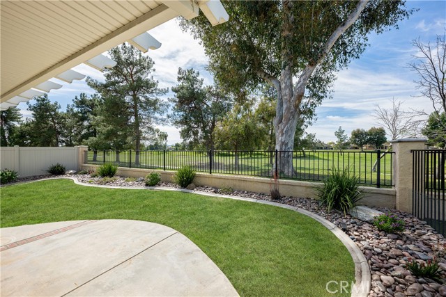 Detail Gallery Image 5 of 44 For 29403 Hidden Lake, Menifee,  CA 92584 - 3 Beds | 2 Baths