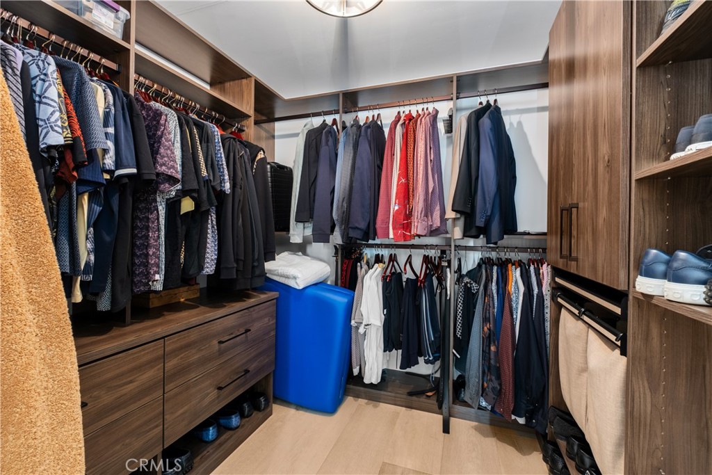 E0c85c3f 7d3a 4560 B53c E4af52835aec