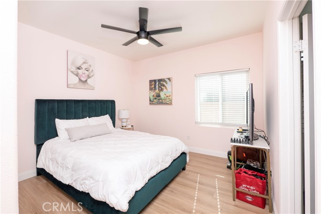 1586 W Mcwethy Street, Rialto CA: https://media.crmls.org/medias/e0c87d66-bc7f-4475-b96e-94d087f13cc8.jpg