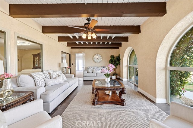 Image 8 of 75 For 74565 22nd Avenue