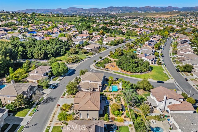 Detail Gallery Image 4 of 61 For 38220 Calle Cipres, Murrieta,  CA 92562 - 4 Beds | 3 Baths