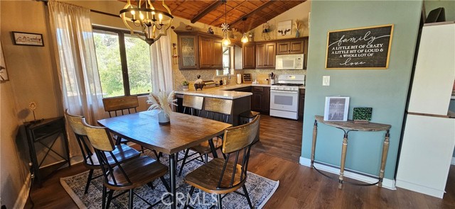 Detail Gallery Image 15 of 40 For 37 Oak, Kernville,  CA 93238 - 2 Beds | 1 Baths