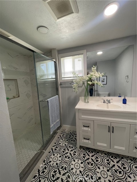 2148 W Niobe Avenue, Anaheim CA: https://media.crmls.org/medias/e0ca9c52-39f1-473a-8d08-11304b73bca2.jpg
