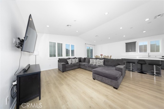 Detail Gallery Image 6 of 49 For 7975 Sorrento, Highland,  CA 92346 - 4 Beds | 3 Baths