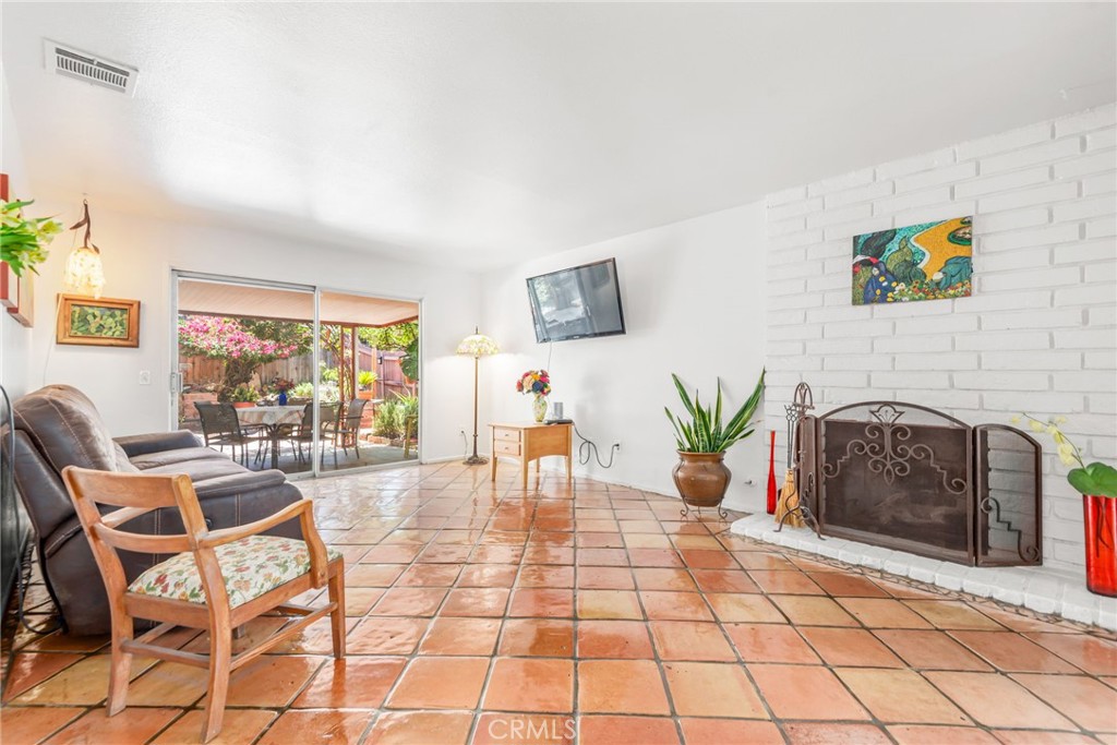 MLS #PW25143197 img 10