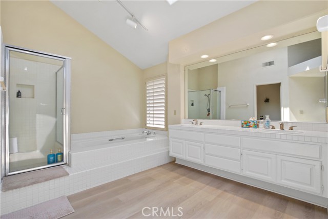 9221 Belcaro Drive, Huntington Beach CA: https://media.crmls.org/medias/e0ccc600-3794-43f5-a262-92630b588662.jpg