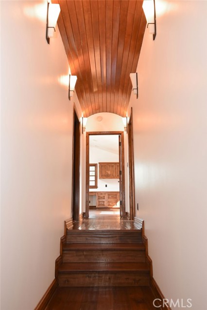 Detail Gallery Image 19 of 45 For 5235 San Feliciano Dr, Woodland Hills,  CA 91364 - 5 Beds | 4 Baths