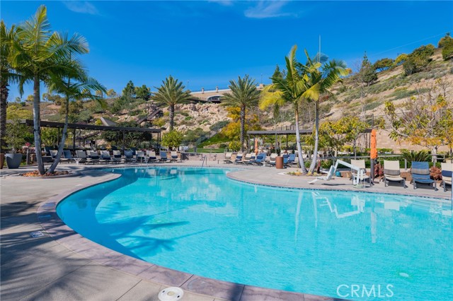 Detail Gallery Image 7 of 44 For 2647 Everly Dr, San Diego,  CA 92108 - 3 Beds | 2/1 Baths