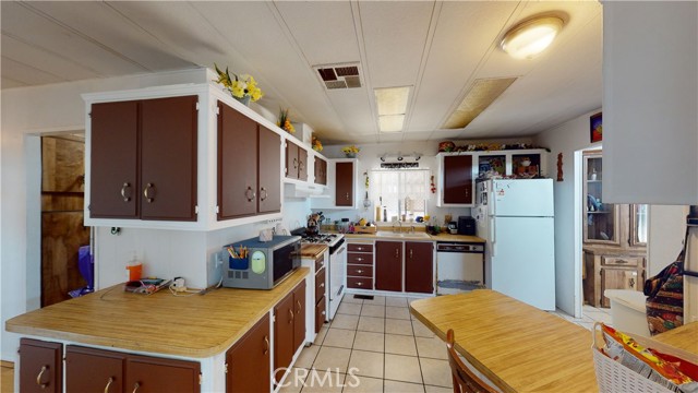 9080 Bloomfield #8, Cypress, CA, 90630 9080 Bloomfield #8, Cypress, CA, 90630