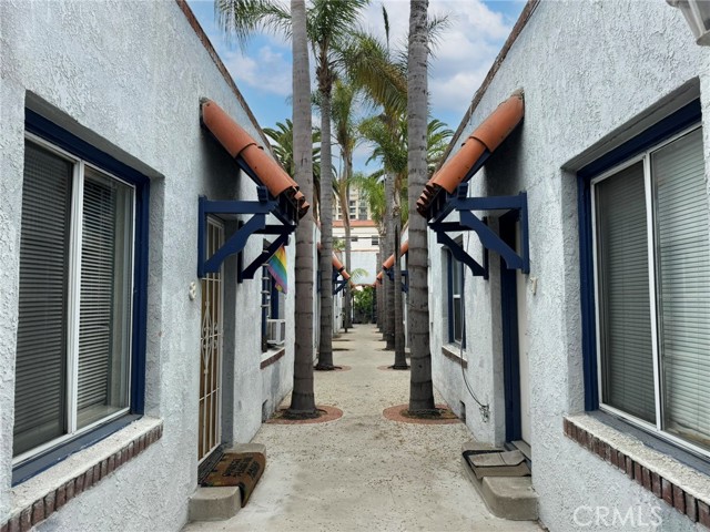 Detail Gallery Image 9 of 12 For 833 E 1st St, Long Beach,  CA 90802 - – Beds | – Baths