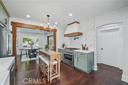 Detail Gallery Image 10 of 56 For 2111 S Bronson Ave, Los Angeles,  CA 90018 - – Beds | – Baths