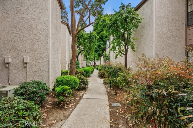 26701 Quail, Laguna Hills CA: https://media.crmls.org/medias/e0cf31a4-4b6b-4f94-9aa8-566a3af59b31.jpg