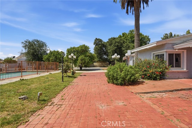 Detail Gallery Image 44 of 44 For 8647 Corbin Ave, Winnetka,  CA 91306 - 5 Beds | 3/1 Baths