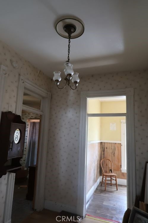 https://media.crmls.org/medias/e0cfe60c-7702-4538-a610-56f3866ec477.jpg?preset=X-Large