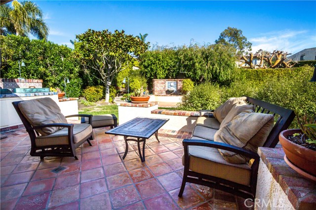 1416 Via Zumaya, Palos Verdes Estates, California 90274, 5 Bedrooms Bedrooms, ,2 BathroomsBathrooms,Residential,Sold,Via Zumaya,PV17041915