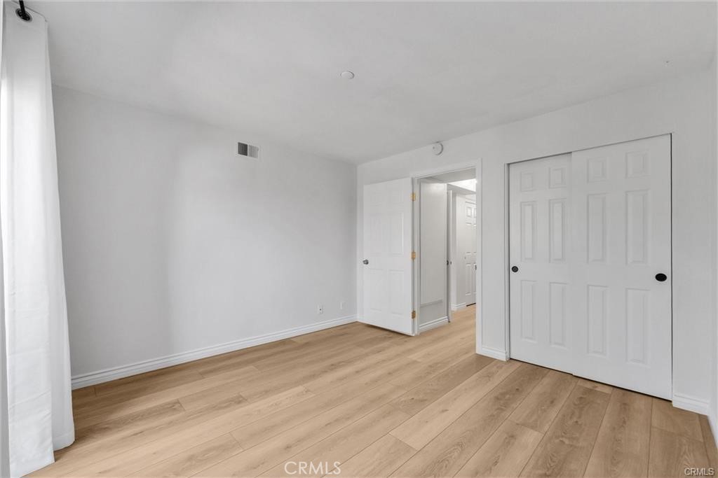 https://media.crmls.org/medias/e0d1555a-5f16-40b1-ac18-b37c2288db95.jpg?preset=X-Large