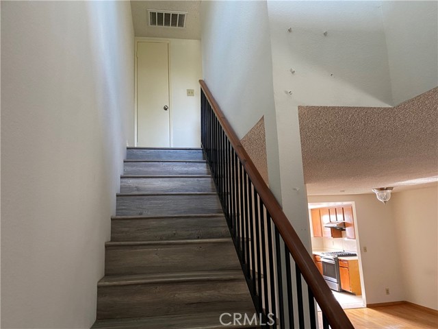 Detail Gallery Image 15 of 27 For 333 S Arroyo Dr #J,  San Gabriel,  CA 91776 - 4 Beds | 2/1 Baths