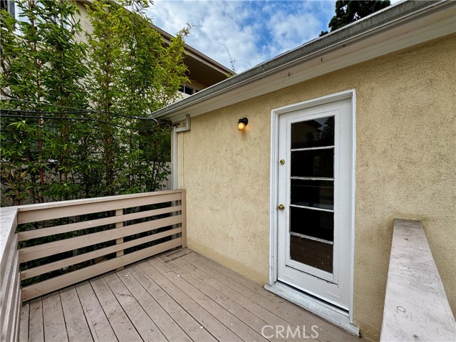 1009 9th Street, Santa Monica CA: https://media.crmls.org/medias/e0d1c357-340e-432d-8361-d23f79c49171.jpg
