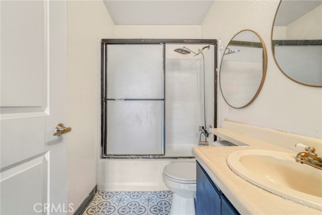 Detail Gallery Image 13 of 18 For 516 Venice Way #2,  Inglewood,  CA 90302 - 3 Beds | 2 Baths