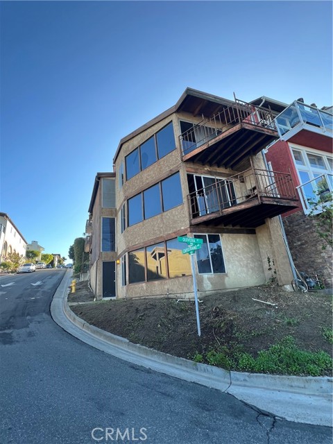 Detail Gallery Image 2 of 4 For 1701 Capistrano, Laguna Beach,  CA 92651 - 3 Beds | 2/1 Baths