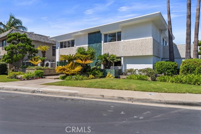 6451 E Shire Way, Long Beach CA: https://media.crmls.org/medias/e0d23d50-2c81-4adc-b2b0-828c38af9fb2.jpg
