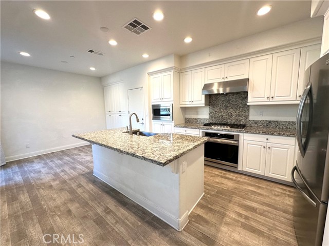 Detail Gallery Image 13 of 35 For 7413 Solstice Pl, Rancho Cucamonga,  CA 91739 - 3 Beds | 3/1 Baths