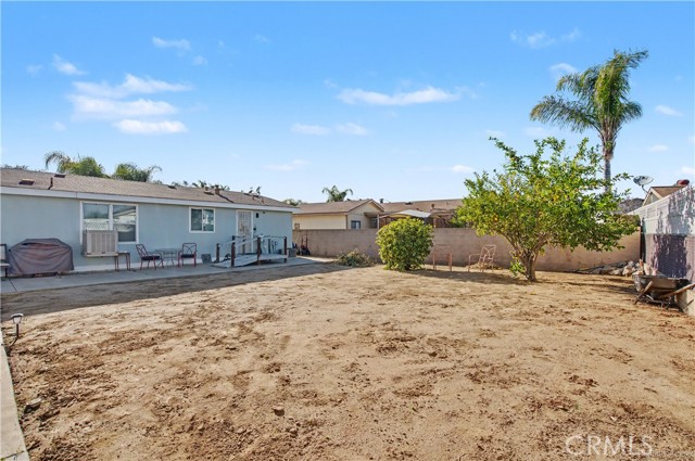 Detail Gallery Image 9 of 28 For 641 Dove Dr, Perris,  CA 92570 - 3 Beds | 2 Baths