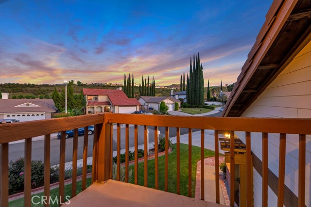 18665 Pad Court, Newhall CA: https://media.crmls.org/medias/e0d45cfc-c61a-4f58-9e15-606356abda72.jpg