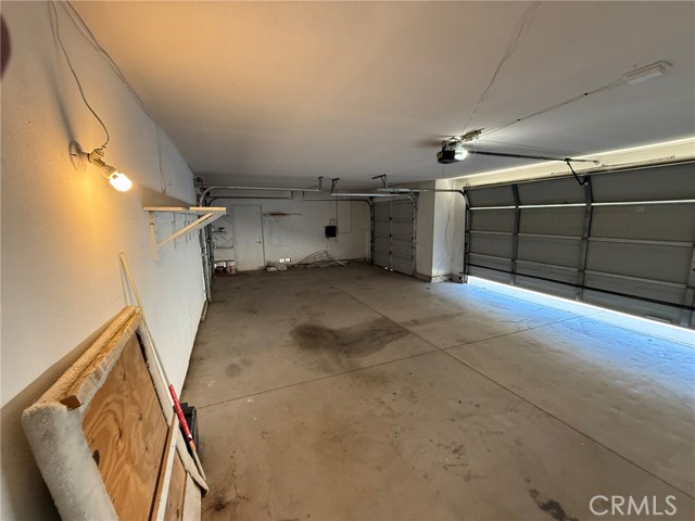 13240 Mugu Court, Apple Valley CA: https://media.crmls.org/medias/e0d46797-2c92-4d99-9f80-0a13b97c6e3a.jpg