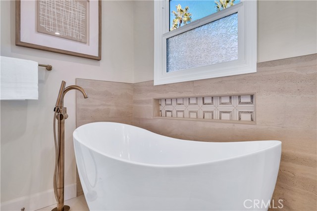 Detail Gallery Image 45 of 66 For 4001 4001 Pine, Long Beach,  CA 90807 - 5 Beds | 5 Baths