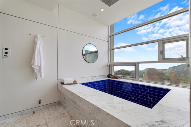 Detail Gallery Image 34 of 62 For 22581 Mansie Rd, Malibu,  CA 90265 - 4 Beds | 3/1 Baths
