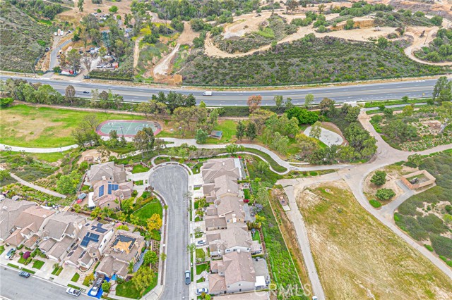 3884 Whistle Train Road, Brea CA: https://media.crmls.org/medias/e0d62b7b-097f-49b4-b526-31887a9503b7.jpg